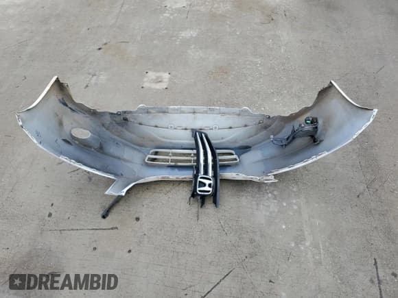 ✅ 2012 Honda Accord EX-L • VIN: 1HGCP3F87CA041748 • Lot: 84587005. Listed on Copart with 271,264 mi. Free auction sales archive from the USA and detailed vehicle history report at DreamBid. Image 12.