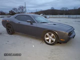 ✅ 2014 Dodge Challenger R/T Plus • VIN: 2C3CDYBT5EH160826 • Lot: 82748844. Wystawiony na Copart z przebiegiem 160 152 mil. Bezpłatny archiwum sprzedaży aukcyjnych z USA i szczegółowy raport historii pojazdu na DreamBid. Zdjęcie 4.