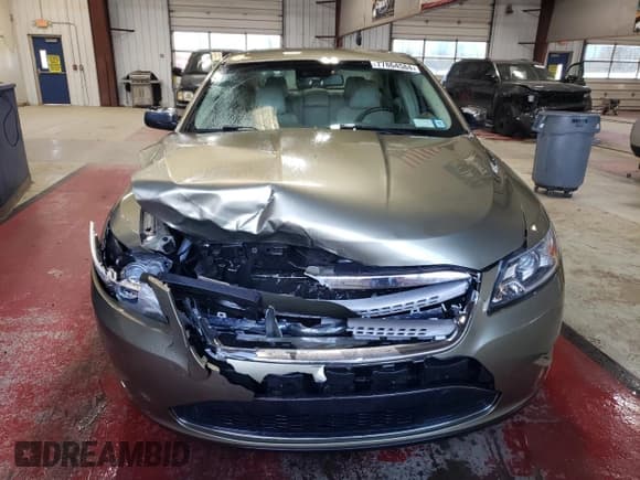 ✅ 2012 Ford Taurus Limited • VIN: 1FAHP2JW3CG142762 • Lot: 77864584. Wystawiony na Copart z przebiegiem 131 911 mil. Bezpłatny archiwum sprzedaży aukcyjnych z USA i szczegółowy raport historii pojazdu na DreamBid. Zdjęcie 5.