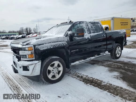 ✅ 2018 Chevrolet Silverado 2500HD LT • VIN: 1GC1KVEG2JF130975 • Lot: 44134105. Wystawiony na Copart z przebiegiem 68 105 mil. Bezpłatny archiwum sprzedaży aukcyjnych z USA i szczegółowy raport historii pojazdu na DreamBid. Zdjęcie 1.