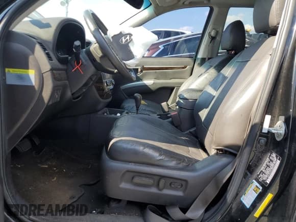 ✅ 2011 Hyundai Santa Fe Limited • VIN: 5XYZK3AB9BG044269 • Lot: 76018774. Listed on Copart with 150,982 mi. Free auction sales archive from the USA and detailed vehicle history report at DreamBid. Image 7.