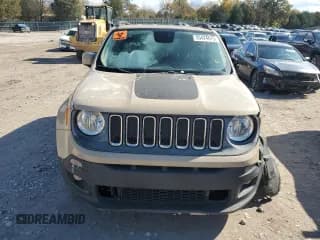 ✅ 2016 Jeep Renegade Latitude • VIN: ZACCJBBT1GPD07520 • Lot: 85424875. Wystawiony na Copart z przebiegiem 87 471 mil. Bezpłatny archiwum sprzedaży aukcyjnych z USA i szczegółowy raport historii pojazdu na DreamBid. Zdjęcie 5.