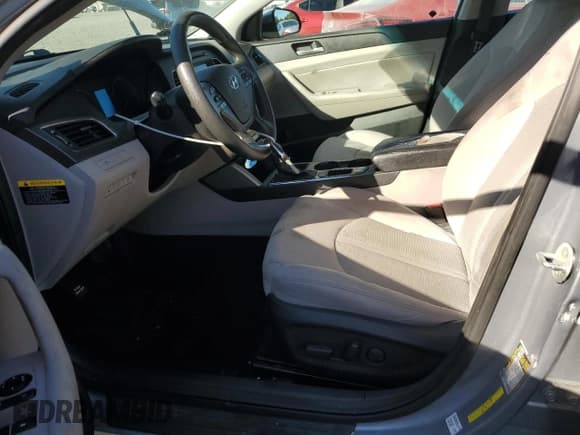 ✅ 2016 Hyundai Sonata Sport • VIN: 5NPE34AF6GH265901 • Lot: 86212155. Listed on Copart with 118,878 mi. Free auction sales archive from the USA and detailed vehicle history report at DreamBid. Image 7.