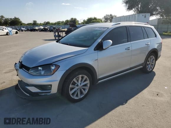 ✅ 2017 Volkswagen Golf S • VIN: 3VWH17AU5HM508528 • Lot: 81944385. Listed on Copart with 183,021 mi. Free auction sales archive from the USA and detailed vehicle history report at DreamBid. Image 1.
