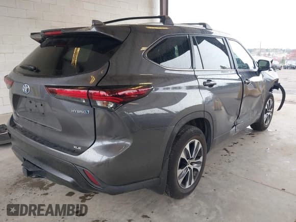 ✅ 2024 Toyota Highlander Hybrid XLE • VIN: 5TDKBRCH6RS605773 • Lot: 41935898. Wystawiony na IAAI z przebiegiem 18 326 mil. Bezpłatny archiwum sprzedaży aukcyjnych z USA i szczegółowy raport historii pojazdu na DreamBid. Zdjęcie 4.