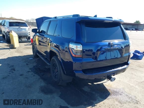 ✅ 2023 Toyota 4Runner SR5 • VIN: JTEEU5JR5P5304518 • Lot: 43508161. Listed on IAAI with 10,561 mi. Free auction sales archive from the USA and detailed vehicle history report at DreamBid. Image 3.