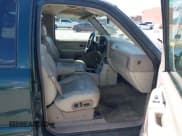 ✅ 2002 Chevrolet Tahoe LT • VIN: 1GNEC13Z42J343170 • Lot: 42595305. Listed on IAAI with 383,405 mi. Free auction sales archive from the USA and detailed vehicle history report at DreamBid. Image 5.