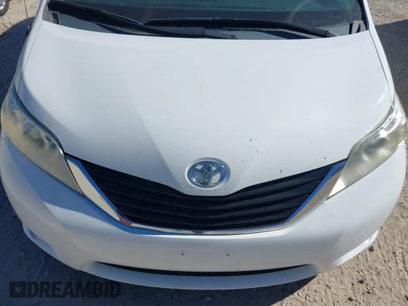 ✅ 2011 Toyota Sienna LE • VIN: 5TDKK3DC0BS146701 • Lot: 43435089. Listed on IAAI with 362,207 mi. Free auction sales archive from the USA and detailed vehicle history report at DreamBid. Image 6.