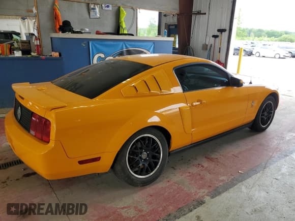 ✅ 2007 Ford Mustang Deluxe • VIN: 1ZVFT80N675202363 • Lot: 60509865. Listed on Copart with 139,238 mi. Free auction sales archive from the USA and detailed vehicle history report at DreamBid. Image 3.