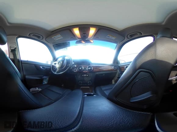 ✅ 2013 Mercedes-Benz GLK 350 • VIN: WDCGG8JB0DG072946 • Лот: 43253488. Опубликован ранее на IAAI с пробегом 161 265 миль. Бесплатный доступ к архиву аукционных продаж из США и подробный отчёт об истории автомобиля на DreamBid. Изображение 19.