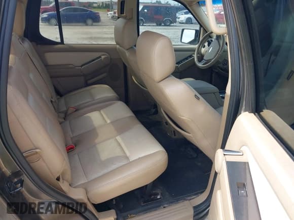 ✅ 2008 Ford Explorer Sport Trac Limited • VIN: 1FMEU33E38UA44819 • Лот: 43035559. Опубликован ранее на IAAI с пробегом 297 282 миль. Бесплатный доступ к архиву аукционных продаж из США и подробный отчёт об истории автомобиля на DreamBid. Изображение 8.