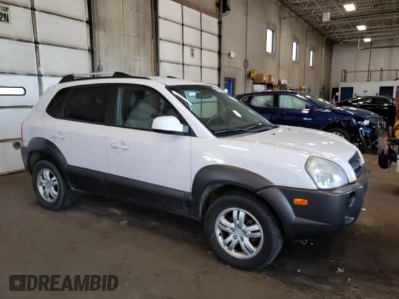 2006 Hyundai Tucson GLS z VIN KM8JN72D36U424123, wystawiony jako Copart lot #66989924 z przebiegiem 153 459 mil mil oraz Czysty tytuł • Clean title. Historia ofert i sprzedaży dostępna na DreamBid. Obrazek 4.
