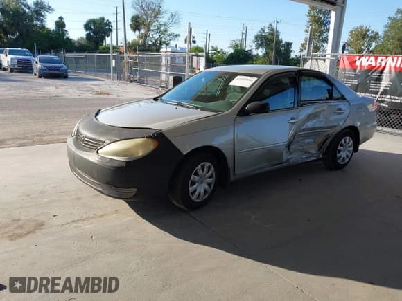 ✅ 2006 Toyota Camry LE • VIN: 4T1BE32K76U739955 • Lot: 43593886. Wystawiony na IAAI z przebiegiem 140 455 mil. Bezpłatny archiwum sprzedaży aukcyjnych z USA i szczegółowy raport historii pojazdu na DreamBid. Zdjęcie 2.