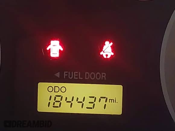 2005 Hyundai Santa Fe GLS с VIN KM8SC73E35U007942, выставлен на аукционе IAAI как лот 41201901 с пробегом 184 437 миль миль и . История ставок и продаж доступна на DreamBid. Изображение 15.