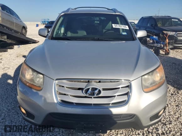 ✅ 2011 Hyundai Santa Fe SE • VIN: 5XYZH4AGXBG042112 • Lot: 84182144. Listed on Copart with 165,055 mi. Free auction sales archive from the USA and detailed vehicle history report at DreamBid. Image 5.
