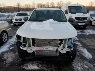 ✅ 2022 Chevrolet Colorado 4WD Work Truck • VIN: 1GCGTBEN4N1298785 • Лот: 70439132. Опубликован ранее на Copart с пробегом 774 миль. Бесплатный доступ к архиву аукционных продаж из США и подробный отчёт об истории автомобиля на DreamBid. Изображение 5.