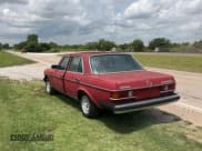 ✅ 1983 Mercedes-Benz 300 D • VIN: WDBAB33A8DB016749 • Lot: 64882425. Listed on Copart with 142,302 mi. Free auction sales archive from the USA and detailed vehicle history report at DreamBid. Image 3.