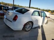 ✅ 2018 Chrysler 300 Touring L • VIN: 2C3CCAAG8JH130230 • Лот: 82712645. Опубликован ранее на Copart с пробегом Не указан. Бесплатный доступ к архиву аукционных продаж из США и подробный отчёт об истории автомобиля на DreamBid. Изображение 3.