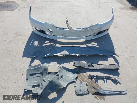 ✅ 2015 BMW 3 Series 328i • VIN: WBA3A5G5XFNS83525 • Лот: 43375955. Опубликован ранее на IAAI с пробегом 140 488 миль. Бесплатный доступ к архиву аукционных продаж из США и подробный отчёт об истории автомобиля на DreamBid. Изображение 11.