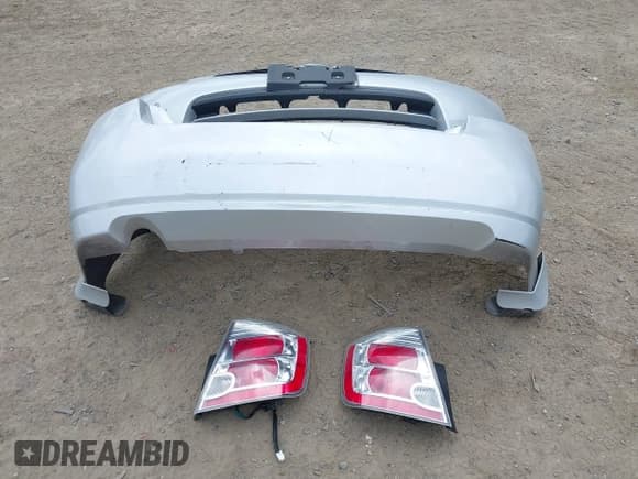 ✅ 2011 Nissan Sentra SL • VIN: 3N1AB6AP0BL718153 • Lot: 42194702. Listed on IAAI with 102,897 mi. Free auction sales archive from the USA and detailed vehicle history report at DreamBid. Image 12.