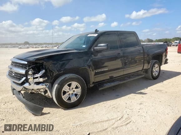 ✅ 2018 Chevrolet Silverado 1500 LT • VIN: 3GCPCREC8JG318572 • Lot: 68944925. Wystawiony na Copart z przebiegiem 83 964 mil. Bezpłatny archiwum sprzedaży aukcyjnych z USA i szczegółowy raport historii pojazdu na DreamBid. Zdjęcie 1.