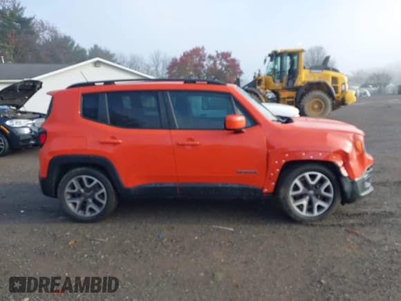 ✅ 2015 Jeep Renegade Latitude • VIN: ZACCJABT0FPB51172 • Lot: 43713763. Listed on IAAI with 94,403 mi. Free auction sales archive from the USA and detailed vehicle history report at DreamBid. Image 13.