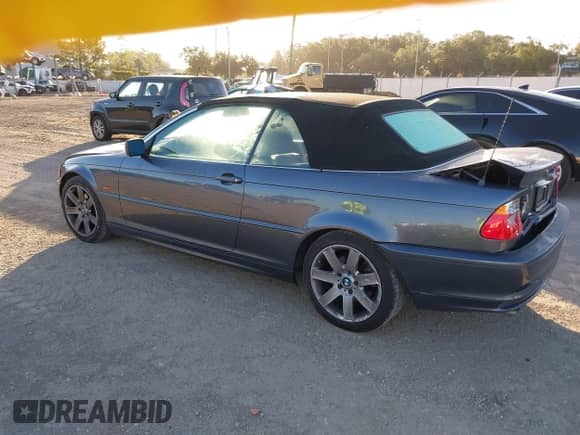 2000 BMW 3 Series 323Ci z VIN WBABR334XYEG02501, wystawiony jako IAAI lot #43385978 z przebiegiem 143 078 mil mil oraz . Historia ofert i sprzedaży dostępna na DreamBid. Obrazek 3.