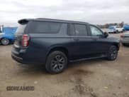 ✅ 2022 Chevrolet Suburban Z71 • VIN: 1GNSKDKD3NR196942 • Lot: 90234935. Wystawiony na Copart z przebiegiem 28 796 mil. Bezpłatny archiwum sprzedaży aukcyjnych z USA i szczegółowy raport historii pojazdu na DreamBid. Zdjęcie 3.