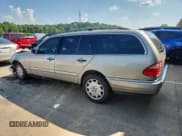 ✅ 1999 Mercedes-Benz E 320 • VIN: WDBJH65FXXA869835 • Lot: 62426055. Listed on Copart with 155,603 mi. Free auction sales archive from the USA and detailed vehicle history report at DreamBid. Image 2.