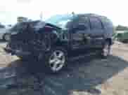 2012 Chevrolet Tahoe LT z VIN 1GNSCBE06CR215264, wystawiony jako IAAI lot #43274793 z przebiegiem 245 873 mil mil oraz . Historia ofert i sprzedaży dostępna na DreamBid. Obrazek 2.