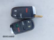 ✅ 2017 Dodge Challenger SXT • VIN: 2C3CDZAG3HH501610 • Лот: 42163027. Опубликован ранее на IAAI с пробегом 66 464 миль. Бесплатный доступ к архиву аукционных продаж из США и подробный отчёт об истории автомобиля на DreamBid. Изображение 11.