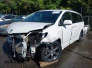 ✅ 2015 Toyota Sienna SE • VIN: 5TDXK3DC0FS657546 • Лот: 42183750. Опубликован ранее на IAAI с пробегом 137 157 миль. Бесплатный доступ к архиву аукционных продаж из США и подробный отчёт об истории автомобиля на DreamBid. Изображение 18.