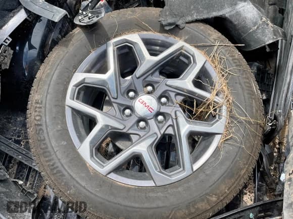 ✅ 2025 GMC Sierra 1500 SLT • VIN: 3GTPHDED3SG178607 • Лот: 66221085. Опубликован ранее на Copart с пробегом 4 402 миль. Бесплатный доступ к архиву аукционных продаж из США и подробный отчёт об истории автомобиля на DreamBid. Изображение 10.