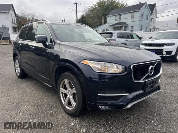 ✅ 2016 Volvo XC90 T5 Momentum • VIN: YV4102XK0G1059414 • Лот: 43749714. Опубликован ранее на IAAI с пробегом 118 717 миль. Бесплатный доступ к архиву аукционных продаж из США и подробный отчёт об истории автомобиля на DreamBid. Изображение 1.