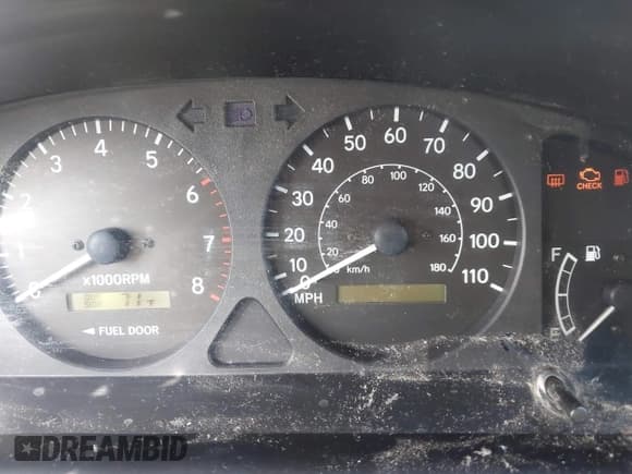 ✅ 1998 Toyota Corolla LE • VIN: 2T1BR18E7WC085969 • Лот: 43632191. Опубликован ранее на IAAI с пробегом Не указан. Бесплатный доступ к архиву аукционных продаж из США и подробный отчёт об истории автомобиля на DreamBid. Изображение 7.