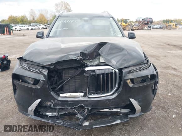 ✅ 2024 BMW X7 xDrive40i • VIN: 5UX23EM02R9U87667 • Лот: 43591181. Опубликован ранее на IAAI с пробегом Не указан. Бесплатный доступ к архиву аукционных продаж из США и подробный отчёт об истории автомобиля на DreamBid. Изображение 12.