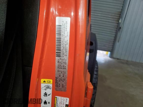 ✅ 2020 Jeep Wrangler Unlimited Sport S • VIN: 1C4HJXDG4LW141882 • Лот: 90906655. Опубликован ранее на Copart с пробегом 86 985 миль. Бесплатный доступ к архиву аукционных продаж из США и подробный отчёт об истории автомобиля на DreamBid. Изображение 12.