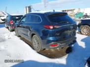 ✅ 2022 Mazda CX-9 Sport • VIN: JM3TCBBY3N0604529 • Lot: 41482183. Wystawiony na IAAI z przebiegiem 16 814 mil. Bezpłatny archiwum sprzedaży aukcyjnych z USA i szczegółowy raport historii pojazdu na DreamBid. Zdjęcie 3.