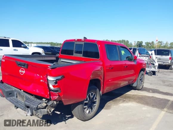 ✅ 2022 Nissan Frontier SV • VIN: 1N6ED1EK6NN676910 • Lot: 43445224. Wystawiony na IAAI z przebiegiem 73 468 mil. Bezpłatny archiwum sprzedaży aukcyjnych z USA i szczegółowy raport historii pojazdu na DreamBid. Zdjęcie 4.