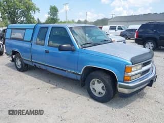 ✅ 1996 Chevrolet Silverado 1500 • VIN: 2GCEC19R3T1196030 • Lot: 42926792. Wystawiony na IAAI z przebiegiem 182 297 mil. Bezpłatny archiwum sprzedaży aukcyjnych z USA i szczegółowy raport historii pojazdu na DreamBid. Zdjęcie 1.