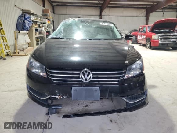 ✅ 2014 Volkswagen Passat S • VIN: 1VWAP7A33EC012213 • Lot: 45816365. Listed on Copart with 96,363 mi. Free auction sales archive from the USA and detailed vehicle history report at DreamBid. Image 5.