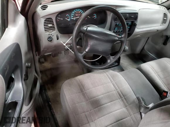 ✅ 1997 Ford Ranger XLT • VIN: 1FTCR10A0VPB14693 • Lot: 93887635. Listed on Copart with 99,330 mi. Free auction sales archive from the USA and detailed vehicle history report at DreamBid. Image 8.