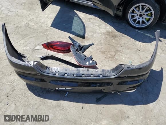 ✅ 2014 Porsche Panamera S E-Hybrid • VIN: WP0AD2A74EL044279 • Lot: 64125565. Wystawiony na Copart z przebiegiem 90 650 mil. Bezpłatny archiwum sprzedaży aukcyjnych z USA i szczegółowy raport historii pojazdu na DreamBid. Zdjęcie 12.