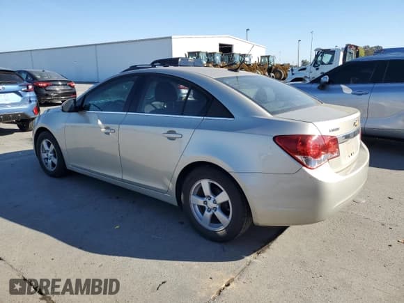 ✅ 2014 Chevrolet Cruze 1LT • VIN: 1G1PC5SB5E7424458 • Лот: 90735425. Опубликован ранее на Copart с пробегом 105 124 миль. Бесплатный доступ к архиву аукционных продаж из США и подробный отчёт об истории автомобиля на DreamBid. Изображение 2.