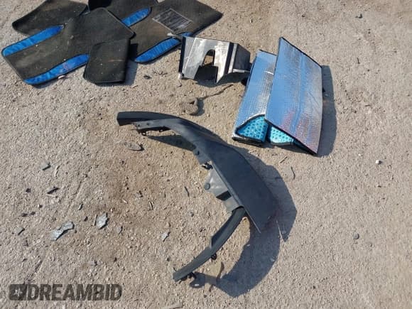 ✅ 2019 Toyota C-HR XLE • VIN: NMTKHMBX4KR075933 • Лот: 42909551. Опубликован ранее на IAAI с пробегом 76 327 миль. Бесплатный доступ к архиву аукционных продаж из США и подробный отчёт об истории автомобиля на DreamBid. Изображение 12.