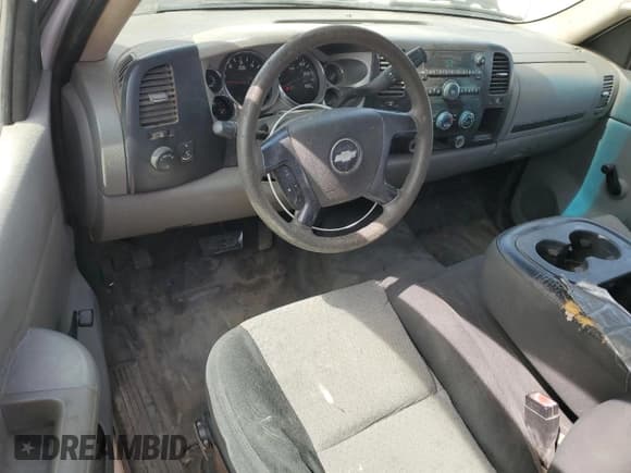 ✅ 2007 Chevrolet Silverado 2500HD Work Truck • VIN: 1GCHC24K27E526449 • Лот: 50052085. Опубликован ранее на Copart с пробегом 140 584 миль. Бесплатный доступ к архиву аукционных продаж из США и подробный отчёт об истории автомобиля на DreamBid. Изображение 8.