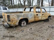 ✅ 2004 GMC Sierra 2500HD SLE • VIN: 1GTHK23U64F154254 • Lot: 41760465. Wystawiony na Copart z przebiegiem Nie podano. Bezpłatny archiwum sprzedaży aukcyjnych z USA i szczegółowy raport historii pojazdu na DreamBid. Zdjęcie 3.