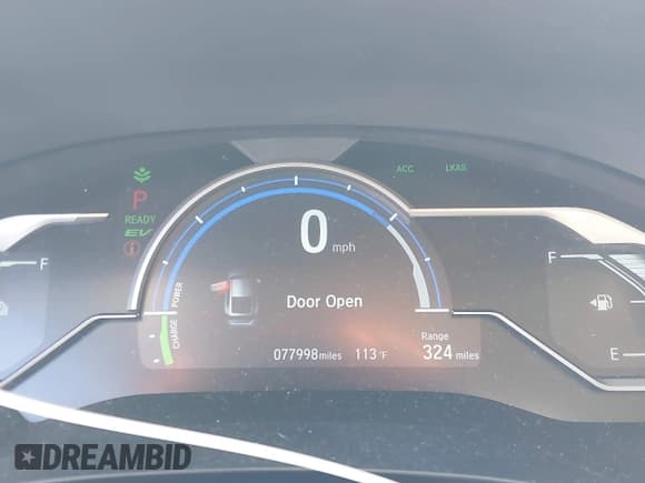 ✅ 2018 Honda Clarity Touring • VIN: JHMZC5F35JC012429 • Lot: 43386636. Wystawiony na IAAI z przebiegiem 77 998 mil. Bezpłatny archiwum sprzedaży aukcyjnych z USA i szczegółowy raport historii pojazdu na DreamBid. Zdjęcie 7.