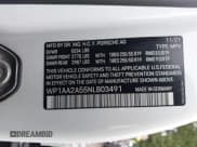 ✅ 2022 Porsche Macan • VIN: WP1AA2A55NLB03491 • Lot: 43008867. Wystawiony na IAAI z przebiegiem 10 134 mil. Bezpłatny archiwum sprzedaży aukcyjnych z USA i szczegółowy raport historii pojazdu na DreamBid. Zdjęcie 9.