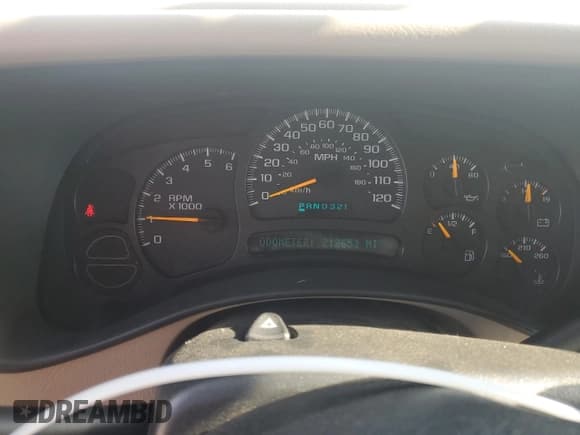 ✅ 2005 Chevrolet Suburban Z71 • VIN: 3GNFK16Z15G114163 • Лот: 55646365. Опубликован ранее на Copart с пробегом 212 653 миль. Бесплатный доступ к архиву аукционных продаж из США и подробный отчёт об истории автомобиля на DreamBid. Изображение 9.